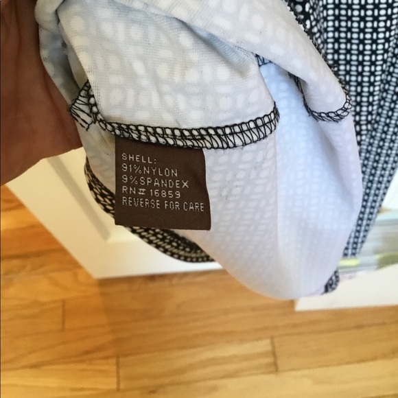 EUC J.Mclaughlin Catalyst Dress Size M - Picture 4 of 7